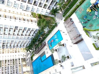 Apartamento con vistas a la piscina — Scenic Valley Suite